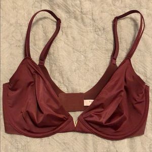 Victoria’s Secret unlined plunge bra